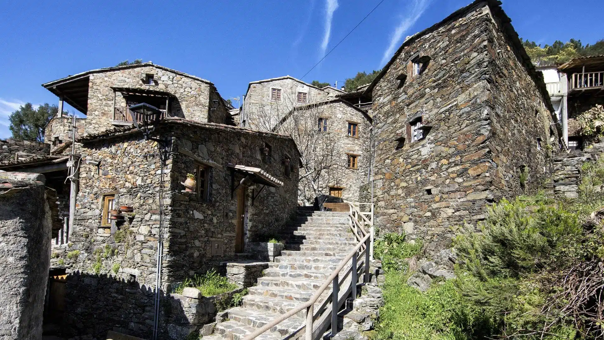 La nouvelle direction de l'Adxtur veut relancer le réseau des Villages de Schiste.