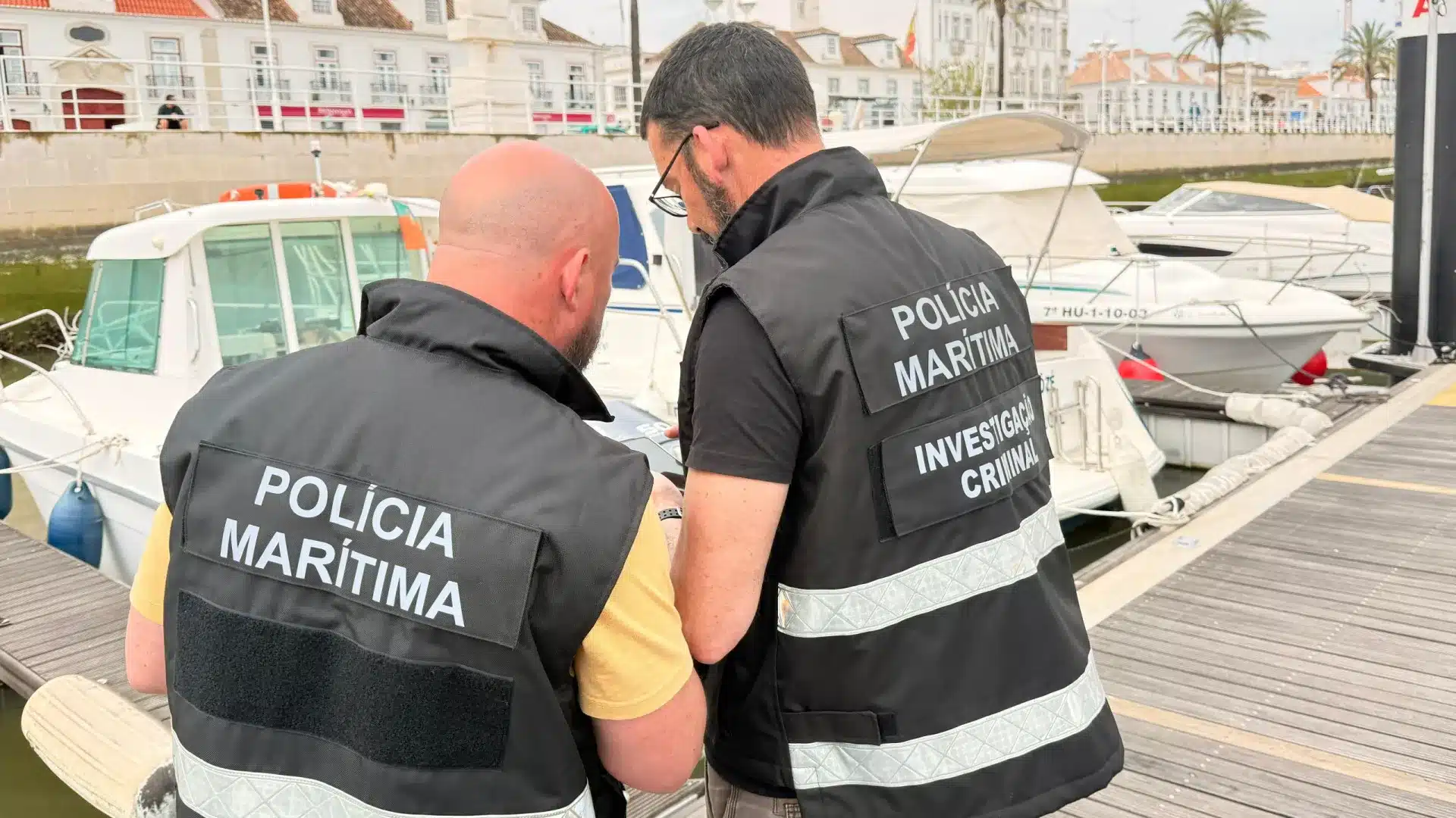 La Police Maritime contrôle 300 bateaux en Algarve. Infractions détectées.