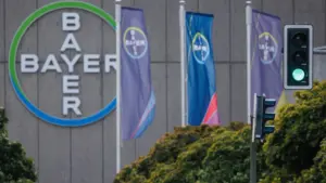 La société pharmaceutique Bayer augmente ses pertes de 41,8 % à 3 620 millions.