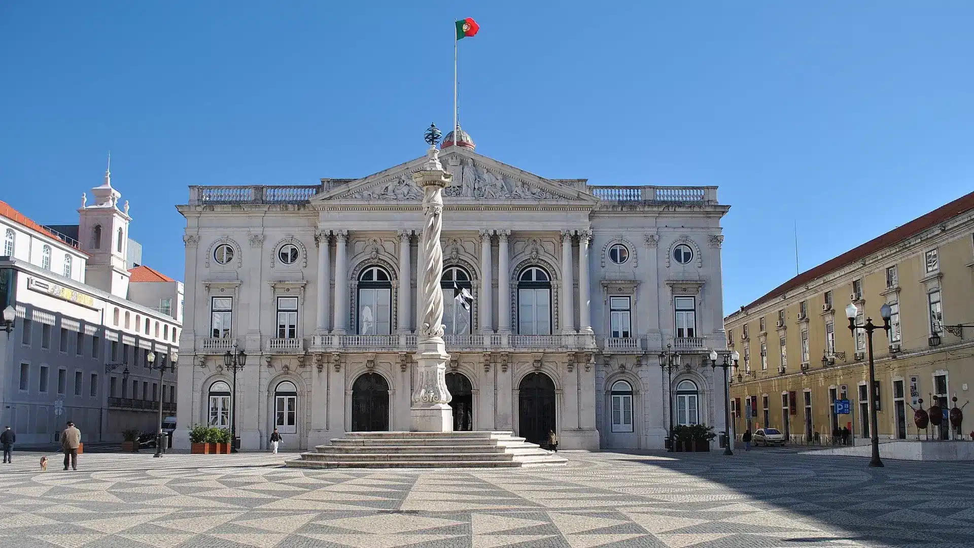 Laplaine Guimarães cesse d'exercer ses fonctions en tant que Secrétaire Général de la CML.