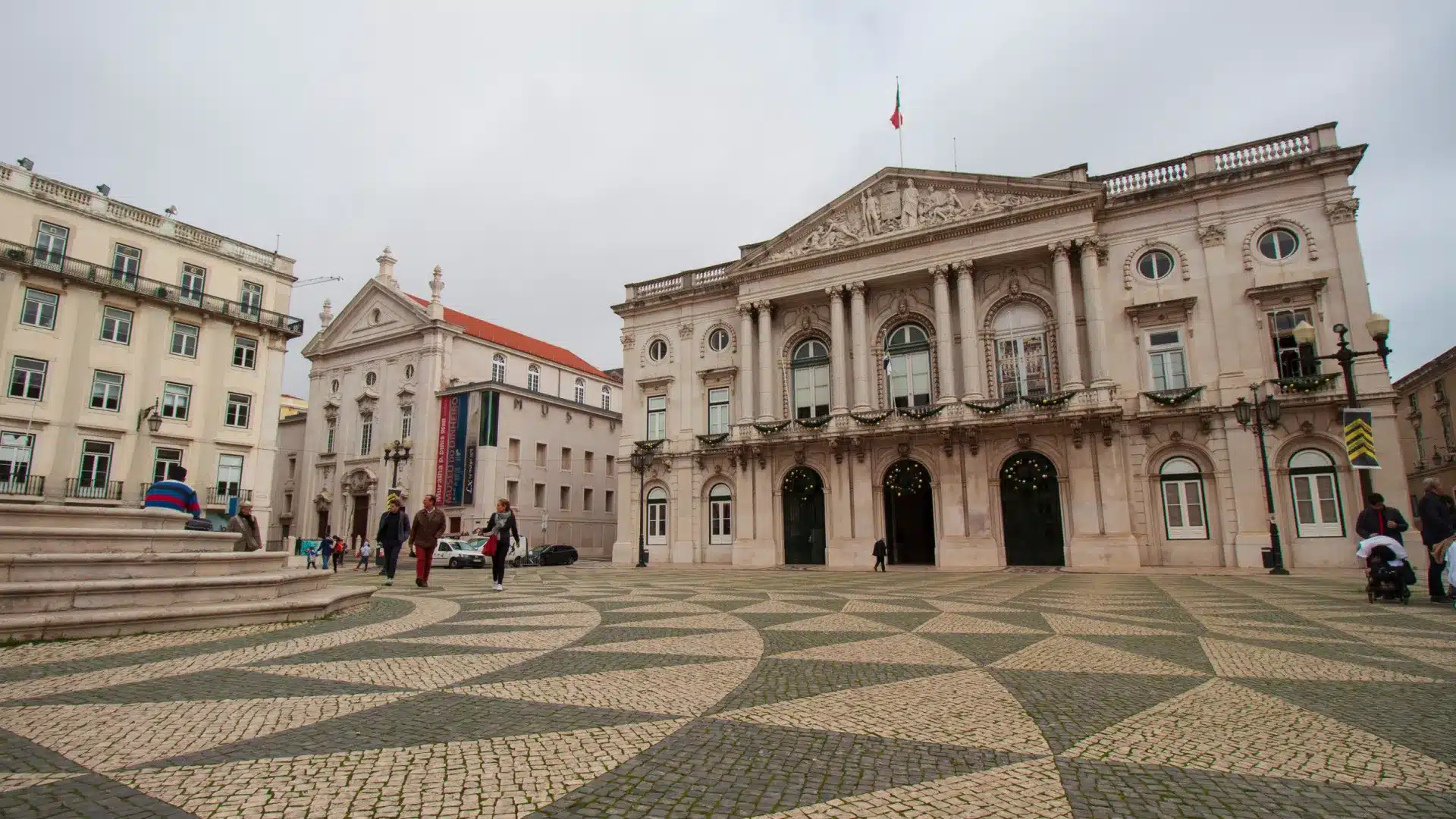 Laplaine suspendu de ses fonctions. Voici les mesures coercitives de l'Opération Lúmen.