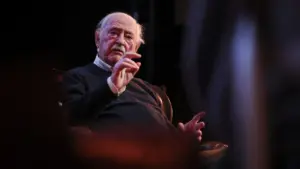 L'AR rend hommage à la carrière de "qualité inégalable" de Ruy de Carvalho