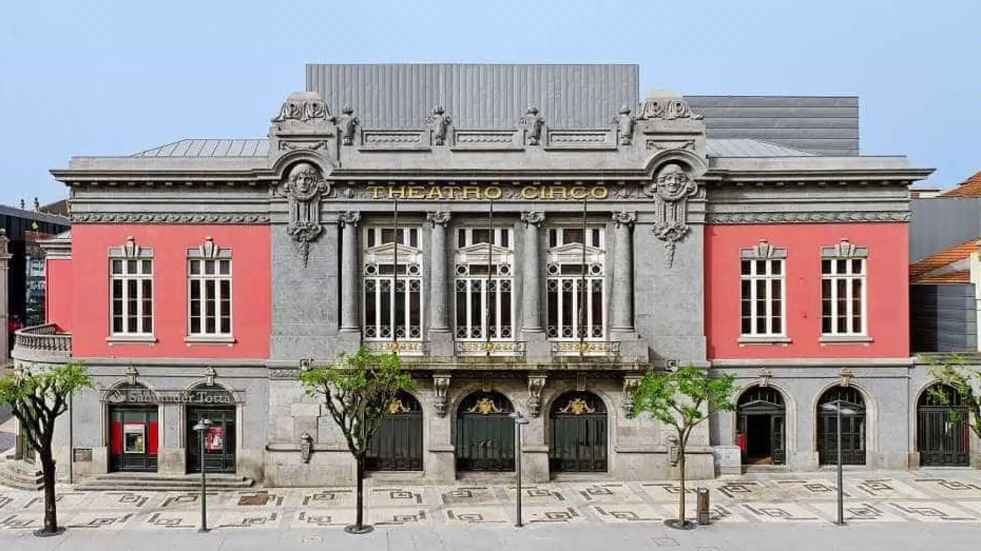 Laurie Anderson, Lucrecia Dalt et ciné-concert de Tigerman au Theatro Circo