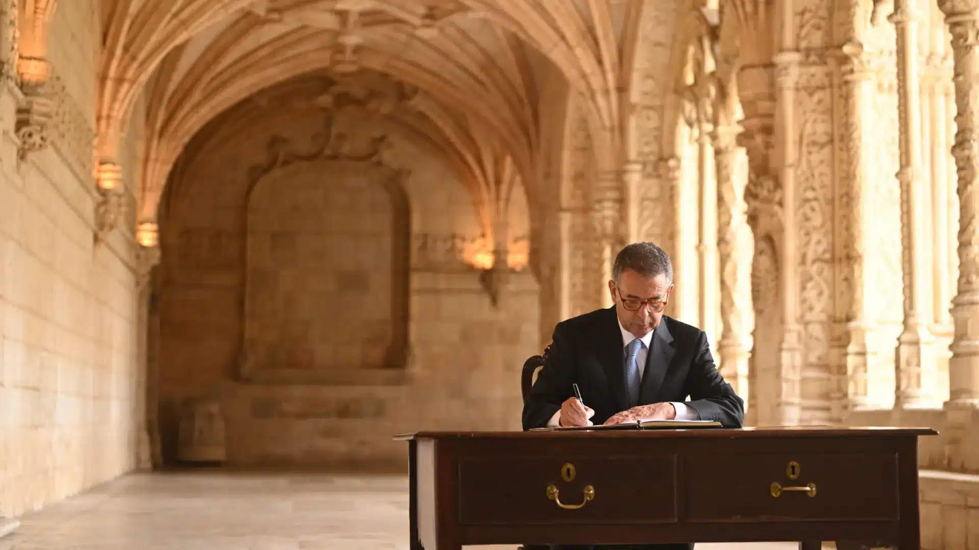 Le 1er jour en tant que Président de la République vu par les yeux d'António José Seguro