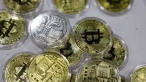 Le Bitcoin augmente de 5% et récupère les niveaux de janvier à 71 000 dollars.