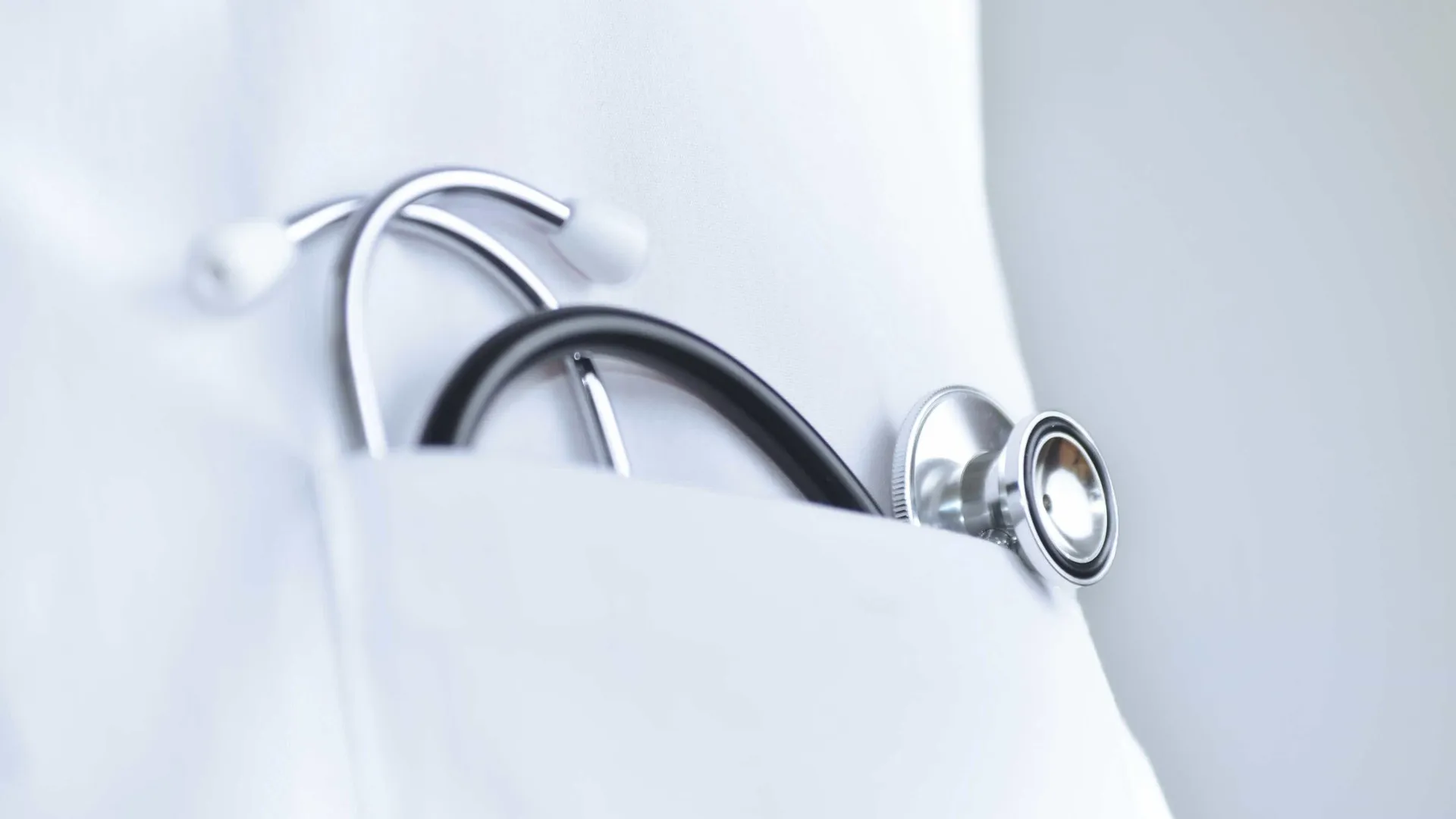 Le Collège de Sexologie de l'Ordre des Médecins critique les propositions sur le changement de genre.