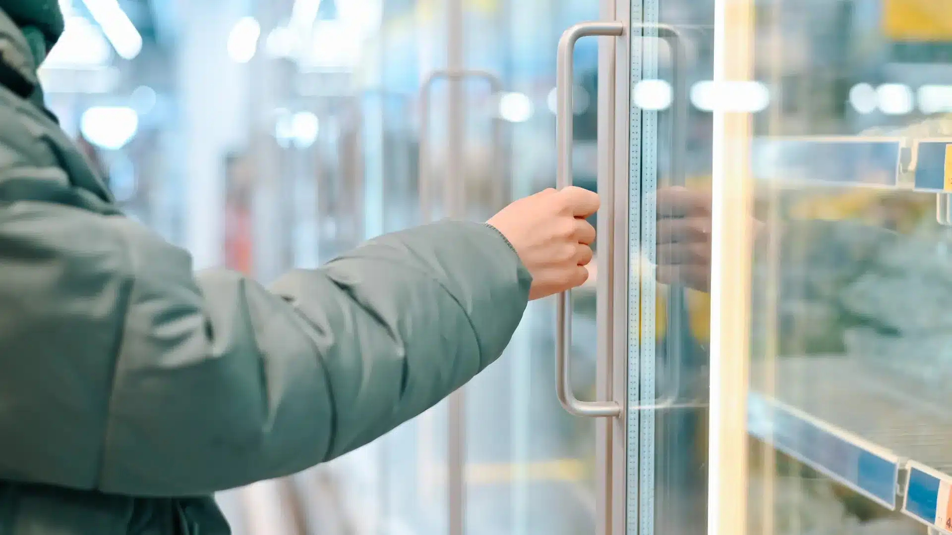 Le Conseil des Écoles demande aux directeurs de faire attention à qui ils laissent entrer.