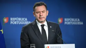 Le gouvernement promet d'intensifier la "régulation" sur le prix des carburants.