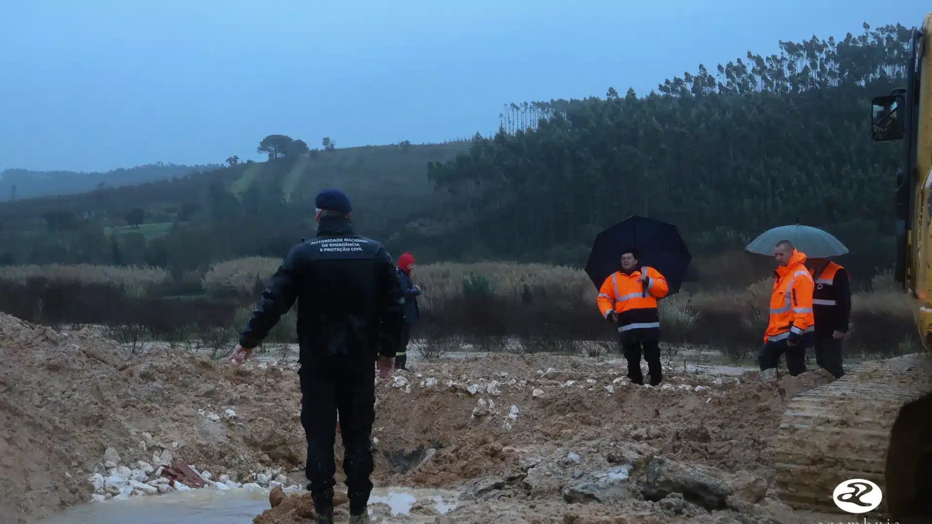 Le maire d'Azambuja alerte sur la dégradation des infrastructures agricoles.