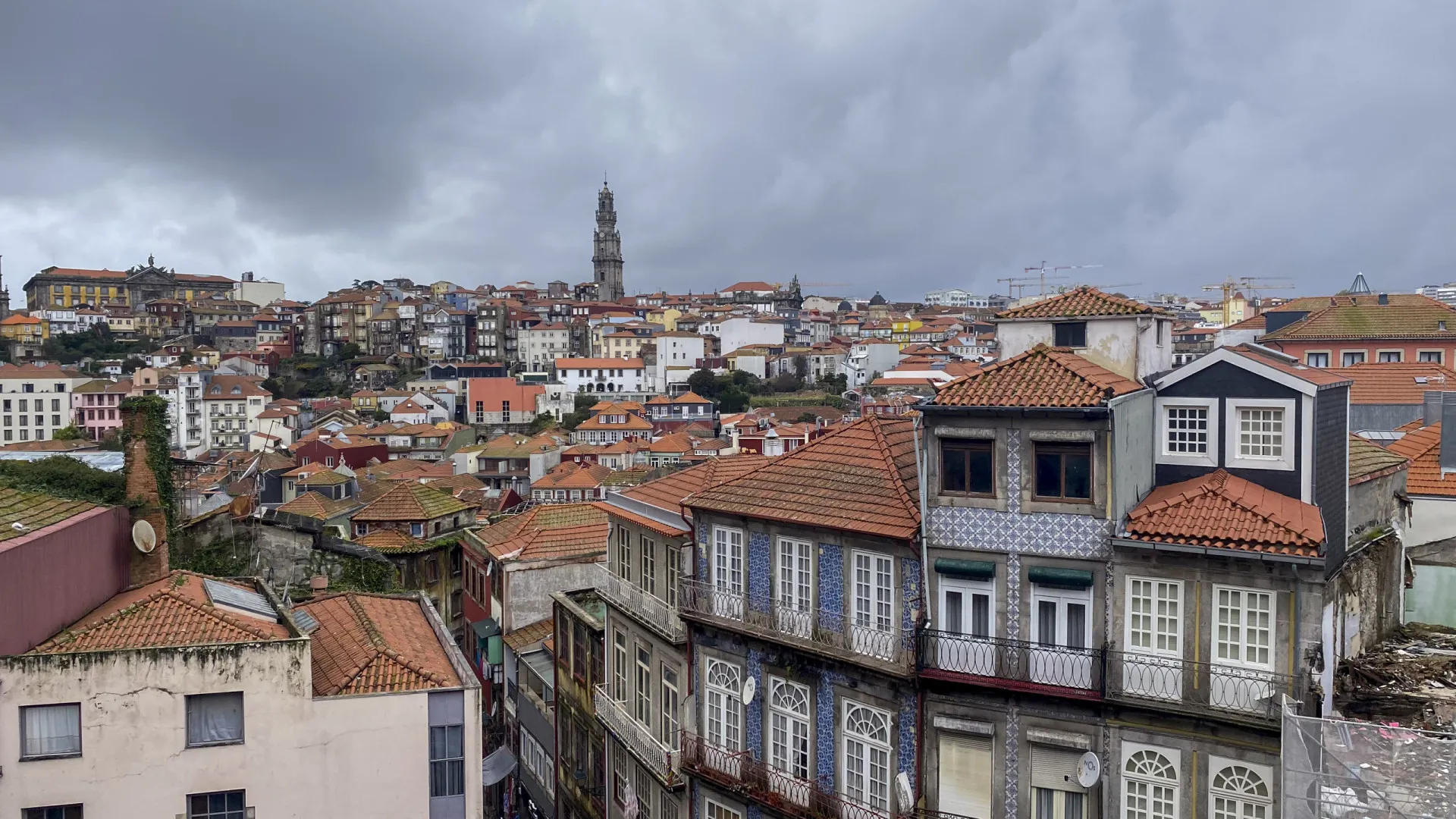Le Metrobus de Porto enregistre une moyenne de six mille voyages par jour.