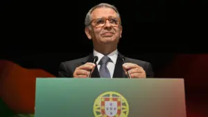 Le ministre de l'Intérieur affirme que l'intérieur du pays exige des réponses politiques.