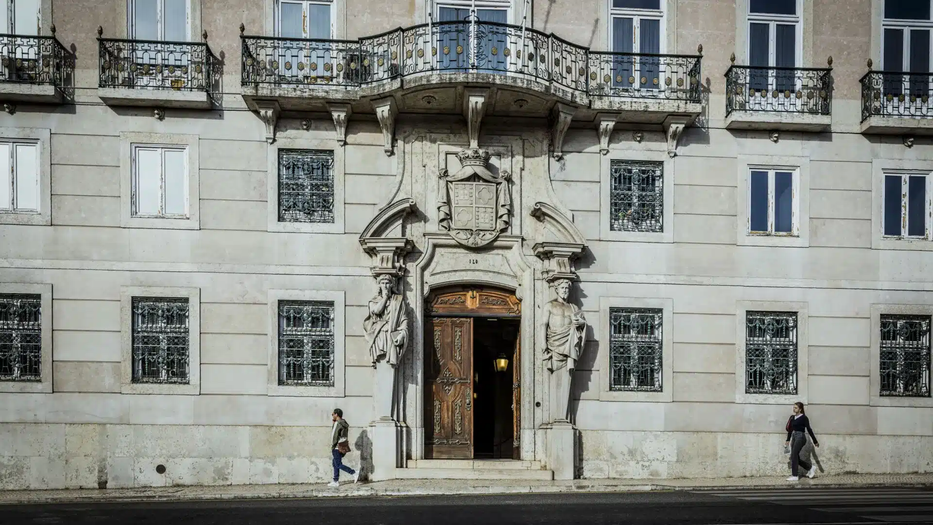 Le MP cesse de suspendre les travaux avec une citation et exige désormais une ordonnance du juge.