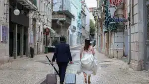 Le nombre de couples au chômage baisse de 12,6 % en février.