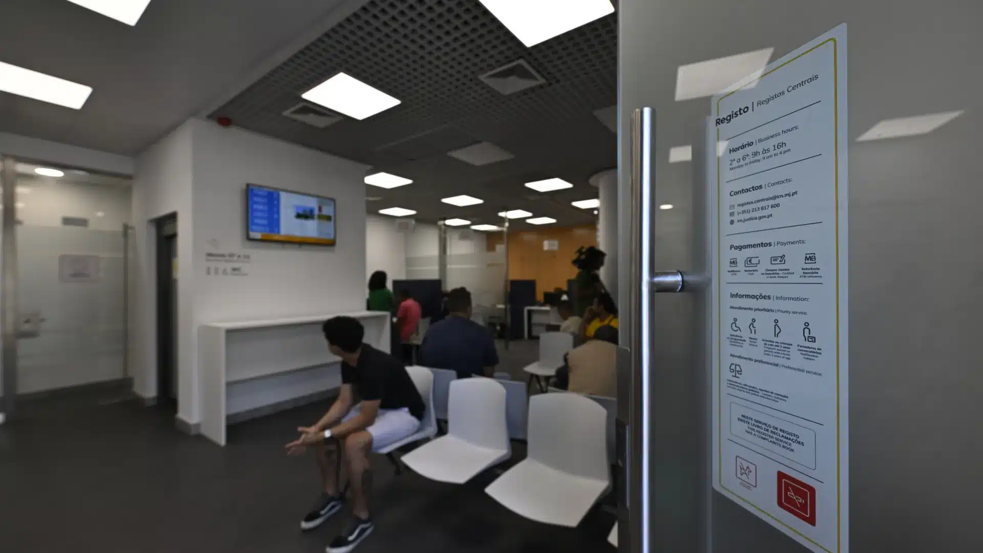 Le plus grand syndicat des registres exclu de l'accord avec le gouvernement pour les augmentations