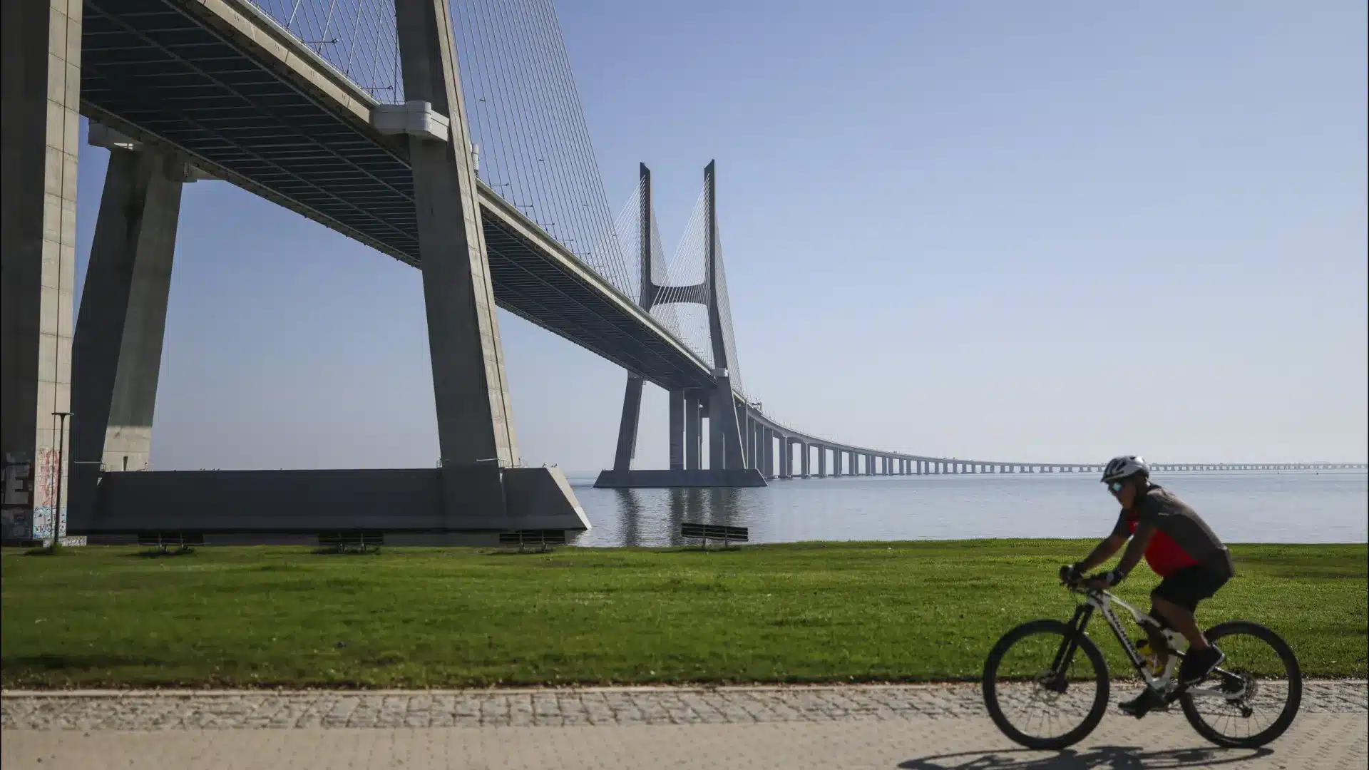 Le printemps commence aujourd'hui ! Mais... la prévision est de fortes pluies et d'orages.