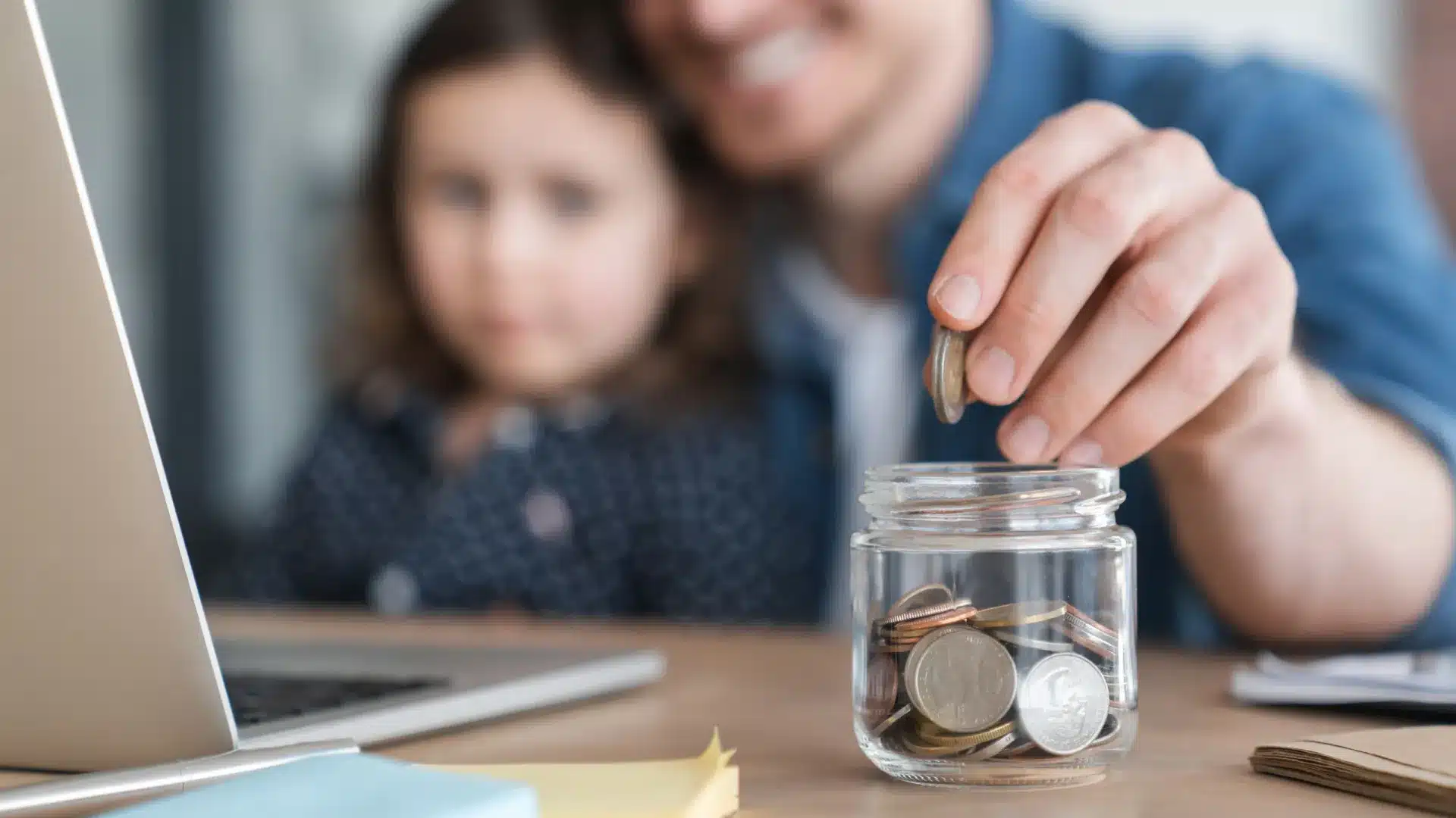 Le taux d'épargne des ménages recule à 12,1 % en 2025.