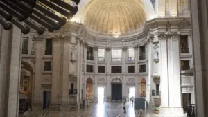 Le tourisme justifie l'accès interdit à l'École de Santa Clara par la "sécurité".