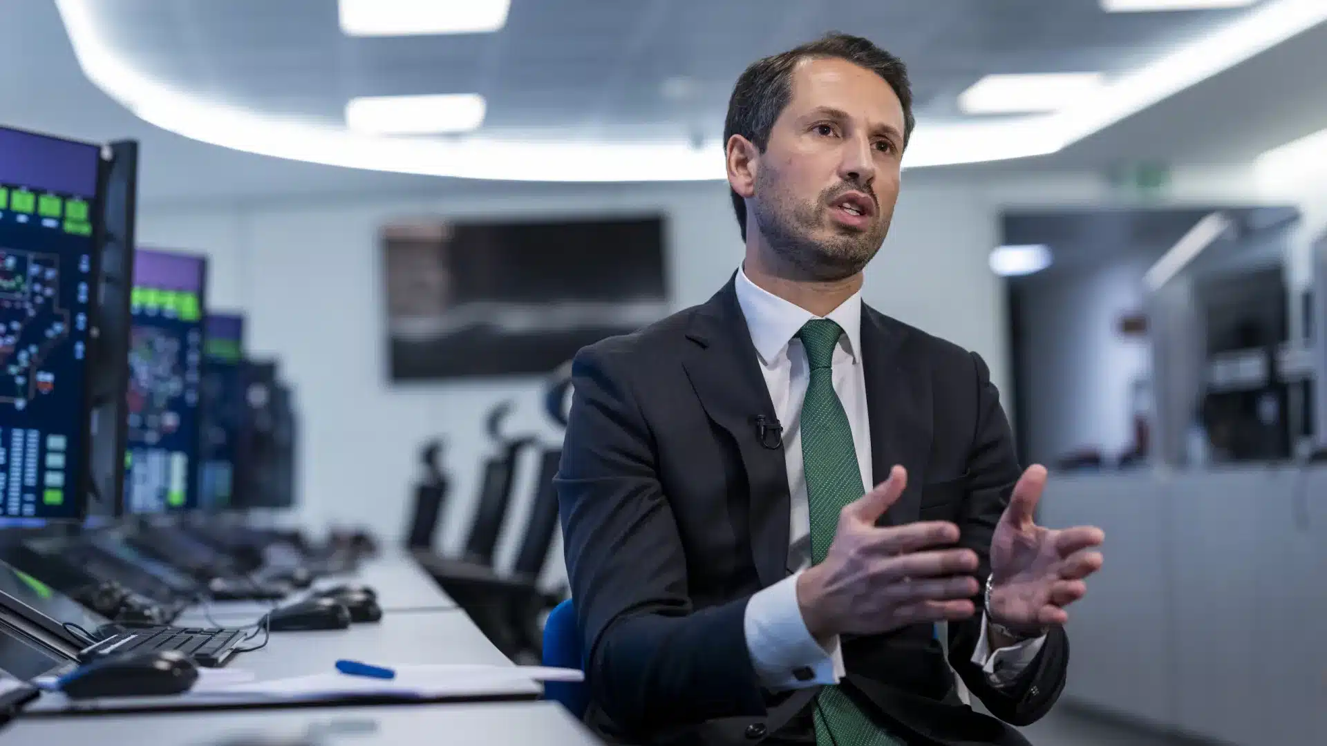 Le trafic aérien national atteint un record en 2025 et les retards diminuent de 18 %.