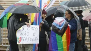 Les associations dénoncent une "grave régression" dans les lois sur l'identité de genre.