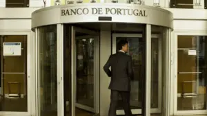 Les couples et les jeunes avec de moindres revenus recourent plus à la garantie publique.