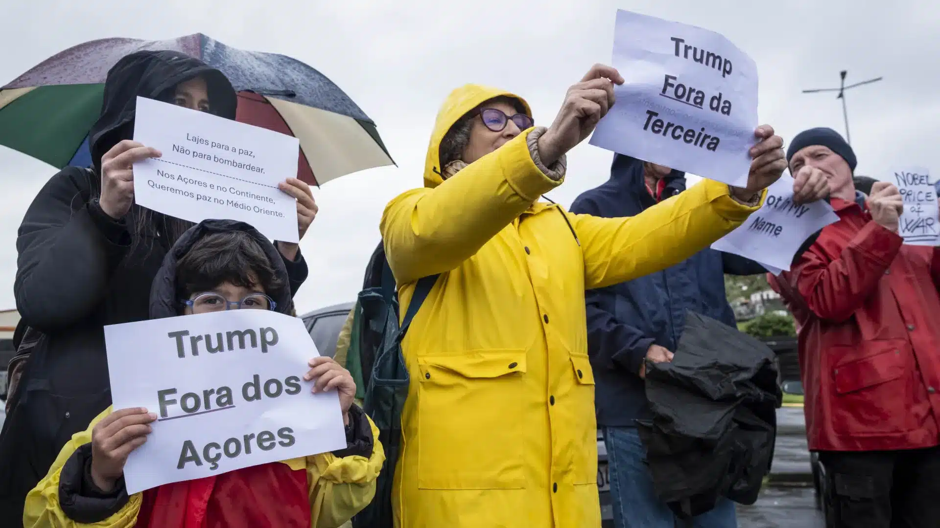 Les manifestants à Lajes demandent "les Açores hors de la guerre de Trump"