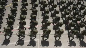 Les militaires critiquent le plomb de la révision du complément de pension.