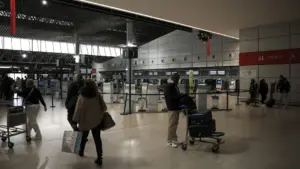 Les passagers dans les aéroports nationaux augmentent de 4 % en janvier pour atteindre 4,4 millions.