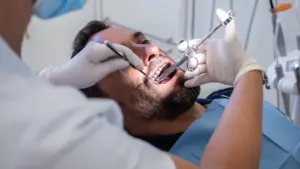 Les Portugais ne vont pas chez le dentiste par manque d'argent, dit une enquête.