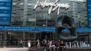 Les principales bourses chinoises ouvrent en baisse de 2,68 %.