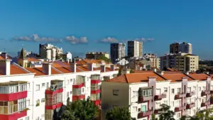 Les promoteurs et investisseurs saluent l'accélération des expulsions dans le secteur du logement.