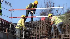 L'investissement dans la construction augmente de 5,5 % pour atteindre 28 012 millions en 2025.