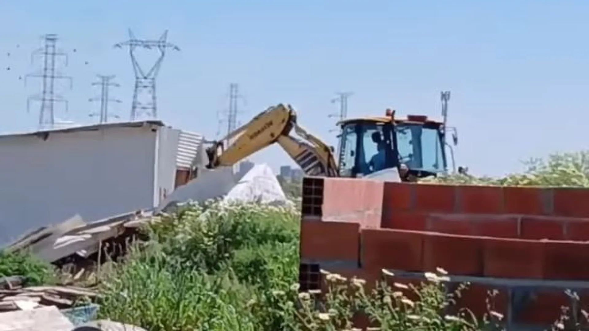 Loures reprend la démolition d'une "structure illégale" dans le quartier de Talude.