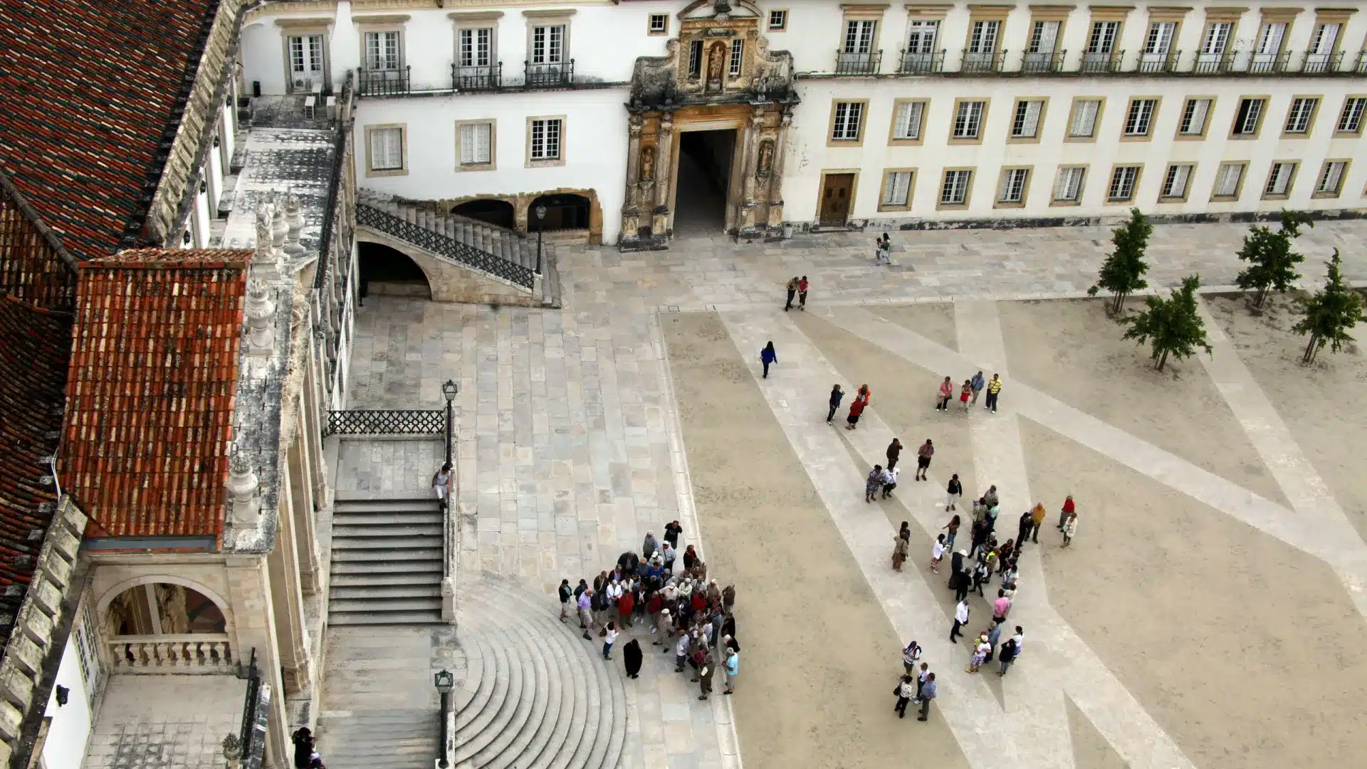 L'Université de Coimbra enquête sur des allégations de "racisme".
