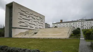 L'Université Nouvelle de Lisbonne va répéter l'élection pour le recteur.