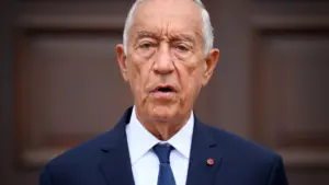 Marcelo promulgue les diplômes du paquet logement du Gouvernement.