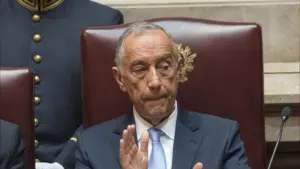 Marcelo remercie la "patience" de la presse et entre dans le "désert éternel".