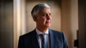 Mário Centeno quitte la Banque du Portugal et prend sa retraite.