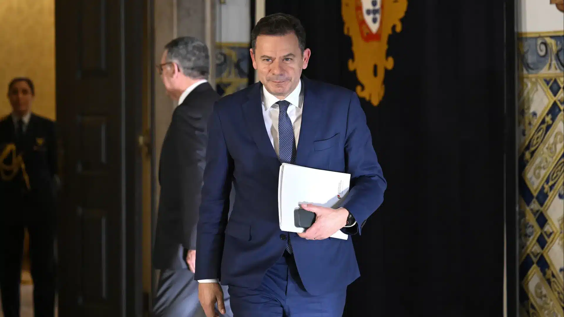 Mau Tempo : Le gouvernement rejette la discrimination des émigrés dans l'accès aux aides