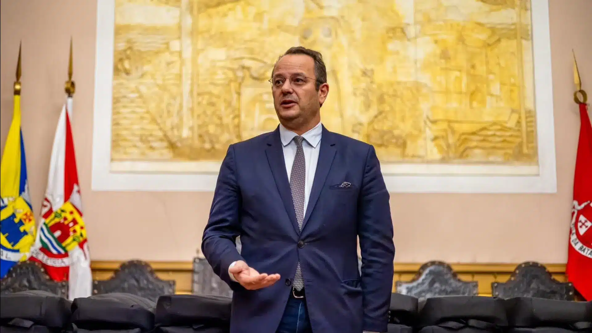 Mauvais temps ? "C'est encore la banque qui va gagner de l'argent avec ça"