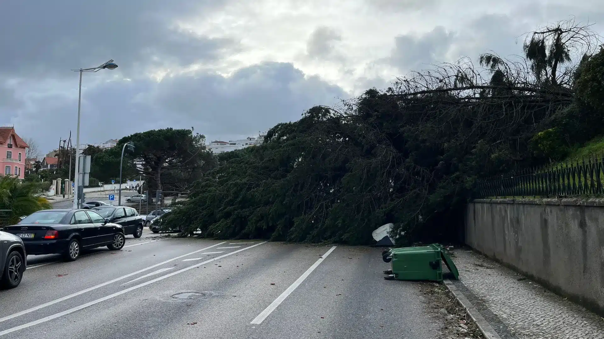 Mauvais temps : le ministre admet qu'il y a eu "quelques abus".