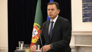 Montenegro affirme que le régime des États-Unis aux Lajes émane du gouvernement PS.