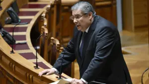 Moyen-Orient ? Le gouvernement refuse des "solutions faciles générées par l'alarmisme".