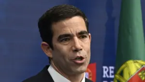 "Nous avons besoin d'une Lusa beaucoup plus forte, dégouvernementalisée."