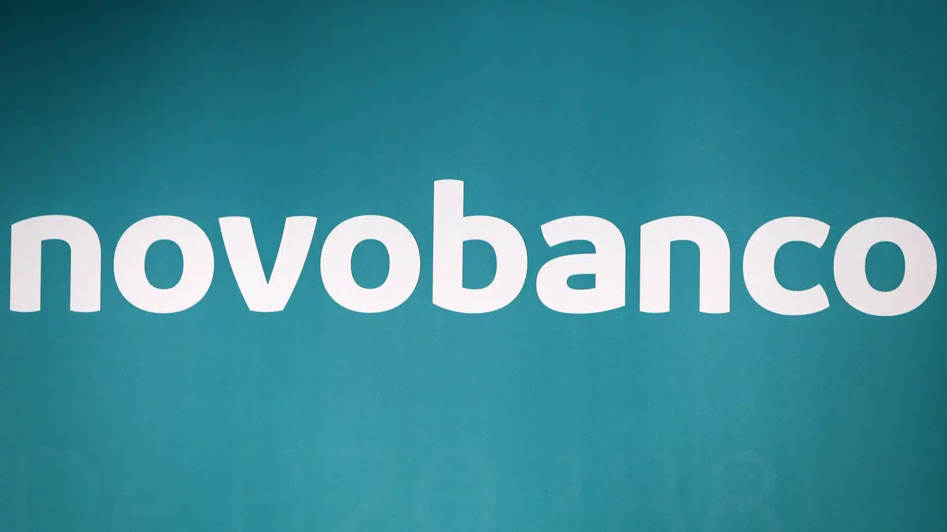 Novo Banco avec des bénéfices historiques de 828,1 millions en 2025