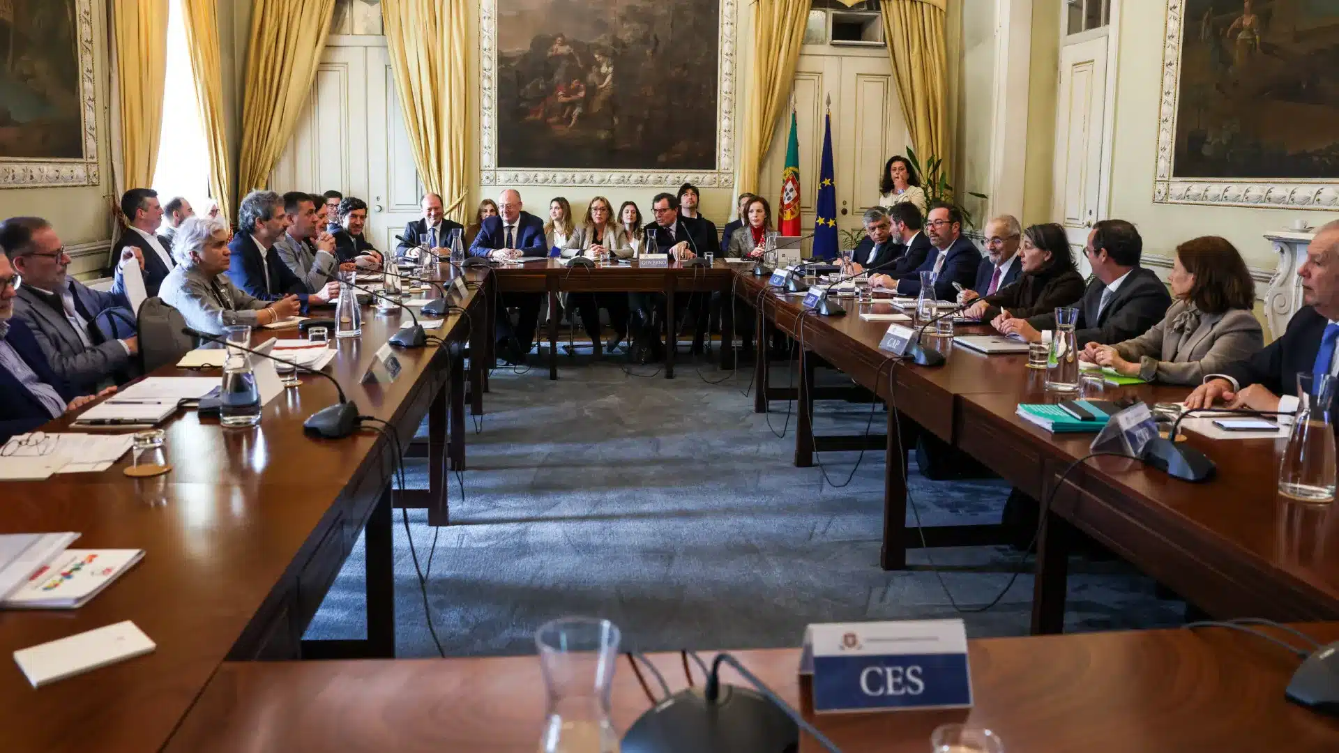 Patrons prêts à revenir à la table des négociations. UGT dit qu'elle "n'est pas sortie"