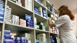 Pharmaciens spécialistes en analyses cliniques réduits à 1/3 dans le SNS