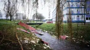 Réseau d'Urgence Solidaire aide les familles touchées par les tempêtes