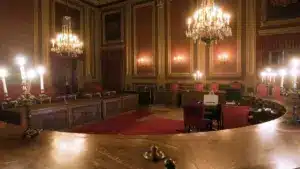 Retrait des filles à leur mère? Acquittement des travailleurs sociaux confirmé