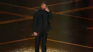 « Rêvez en grand, soyez bons », a dit le lauréat de l'Oscar du meilleur acteur.