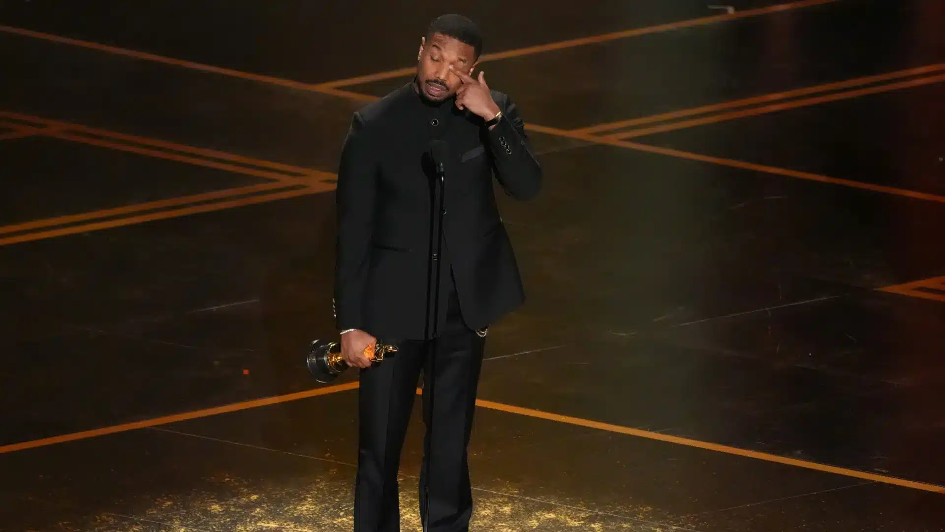 « Rêvez en grand, soyez bons », a dit le lauréat de l'Oscar du meilleur acteur.